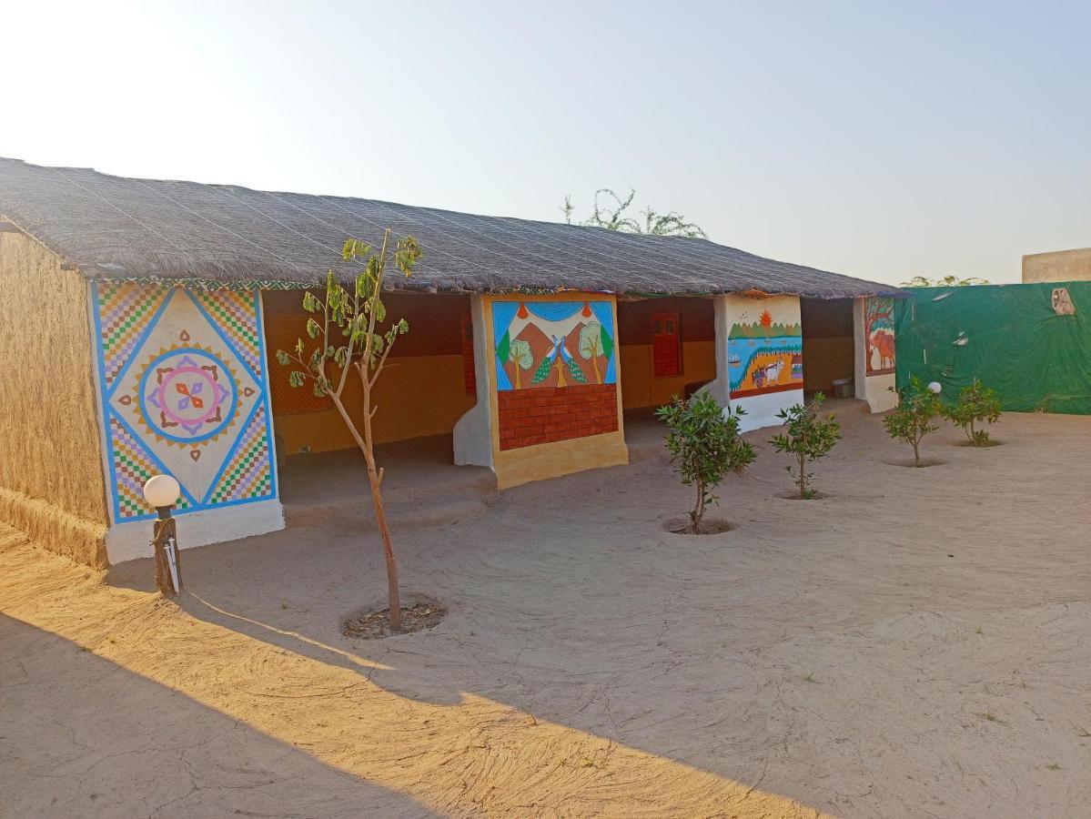 Kutir Craft Village Resort Bherandiala Экстерьер фото