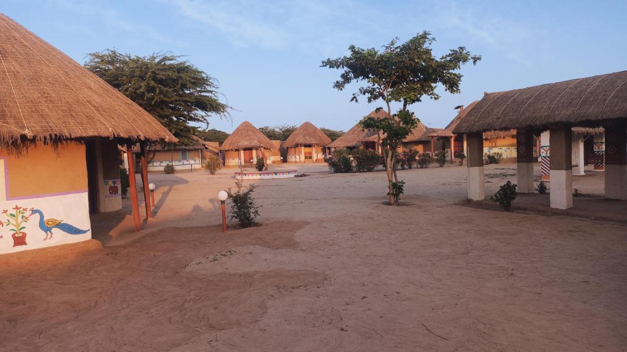 Kutir Craft Village Resort Bherandiala Экстерьер фото