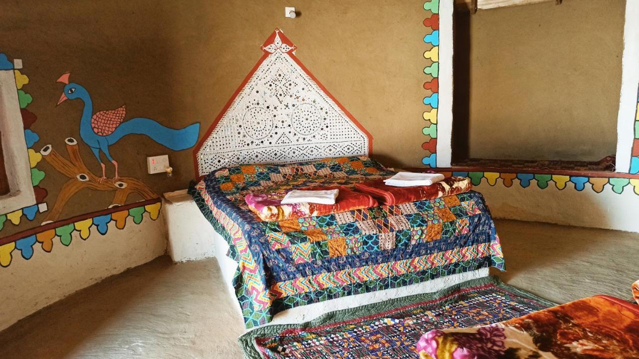 Kutir Craft Village Resort Bherandiala Экстерьер фото